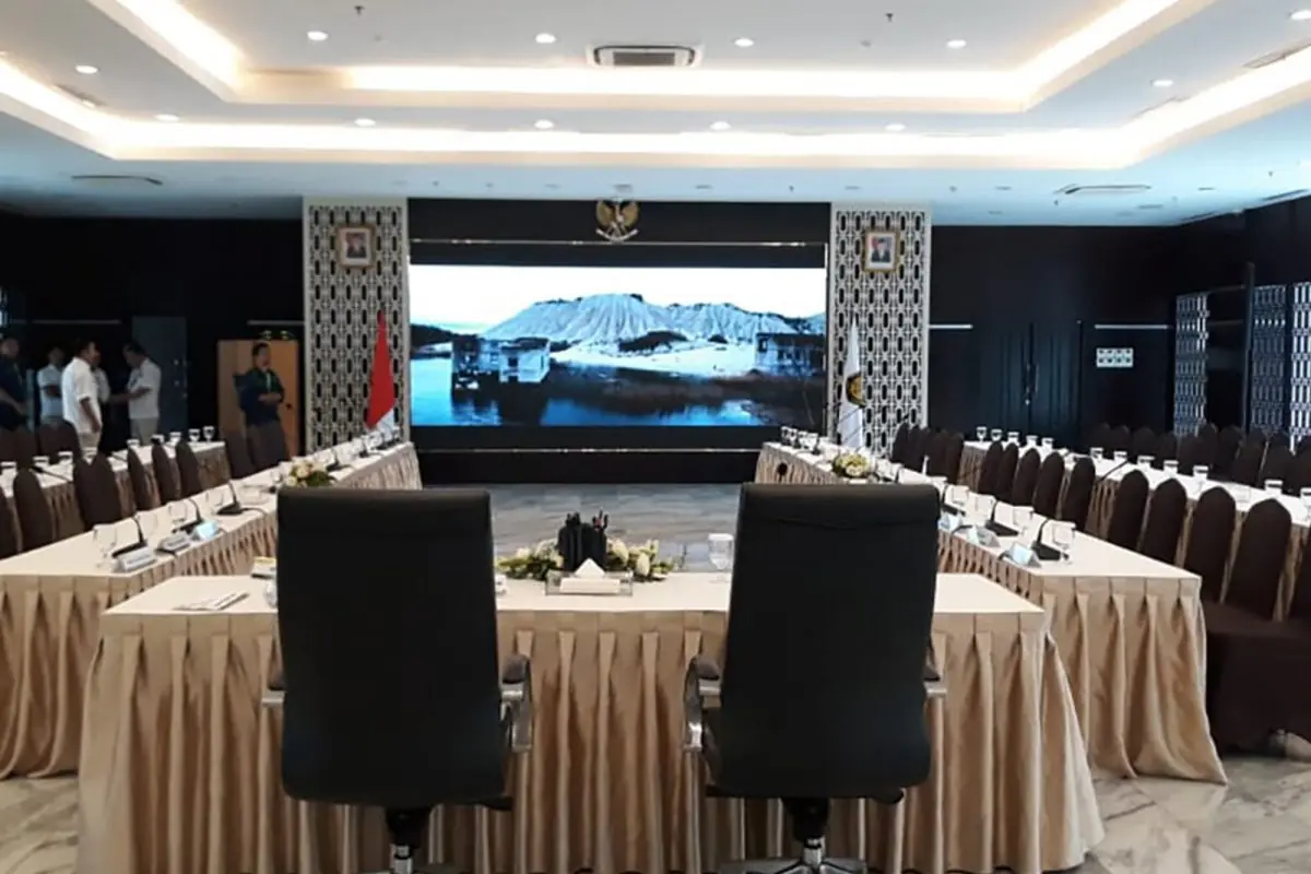 LED DISPLAYS