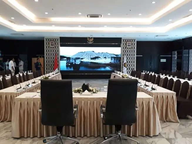LED DISPLAYS
