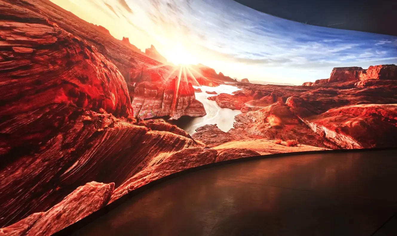 Curved LED Videotron flexible