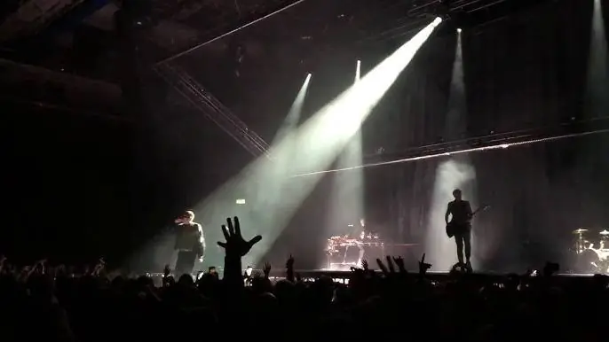 Konser BMTH LED Videotron