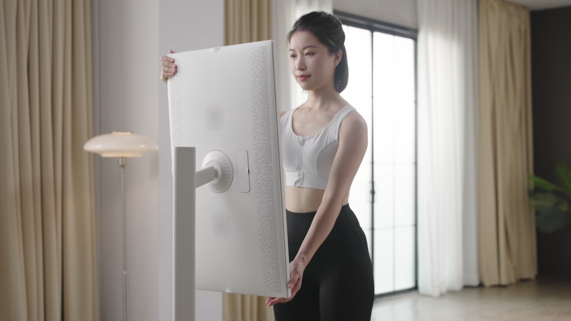 rollable digital signage