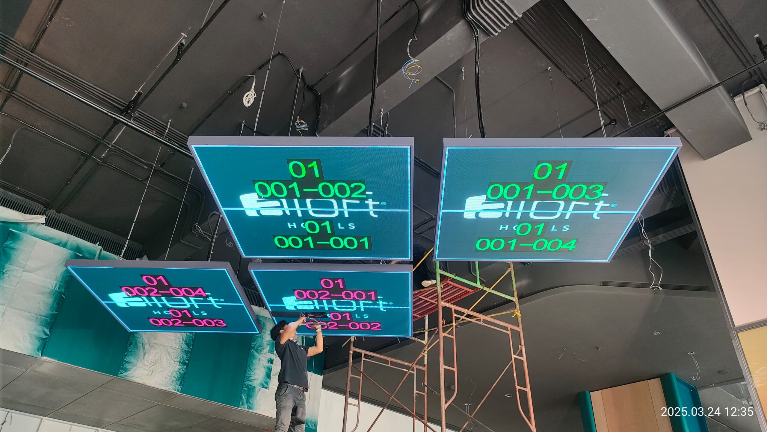 pemasangan layar videotron indoor